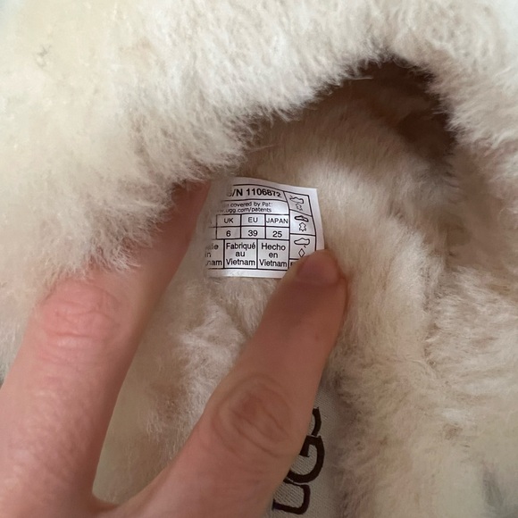 NWOT UGG Scuffette II Women Slippers Chestnut - Picture 4 of 6